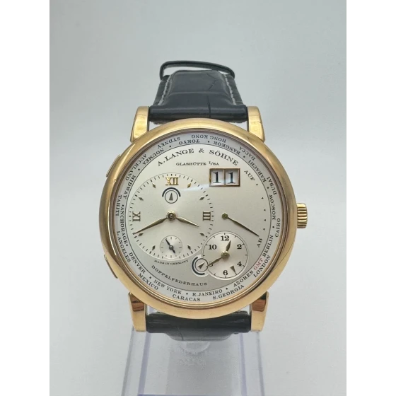 A. Lange & Söhne 1 时区 41.9 毫米 116.032 18K 玫瑰银色表盘
